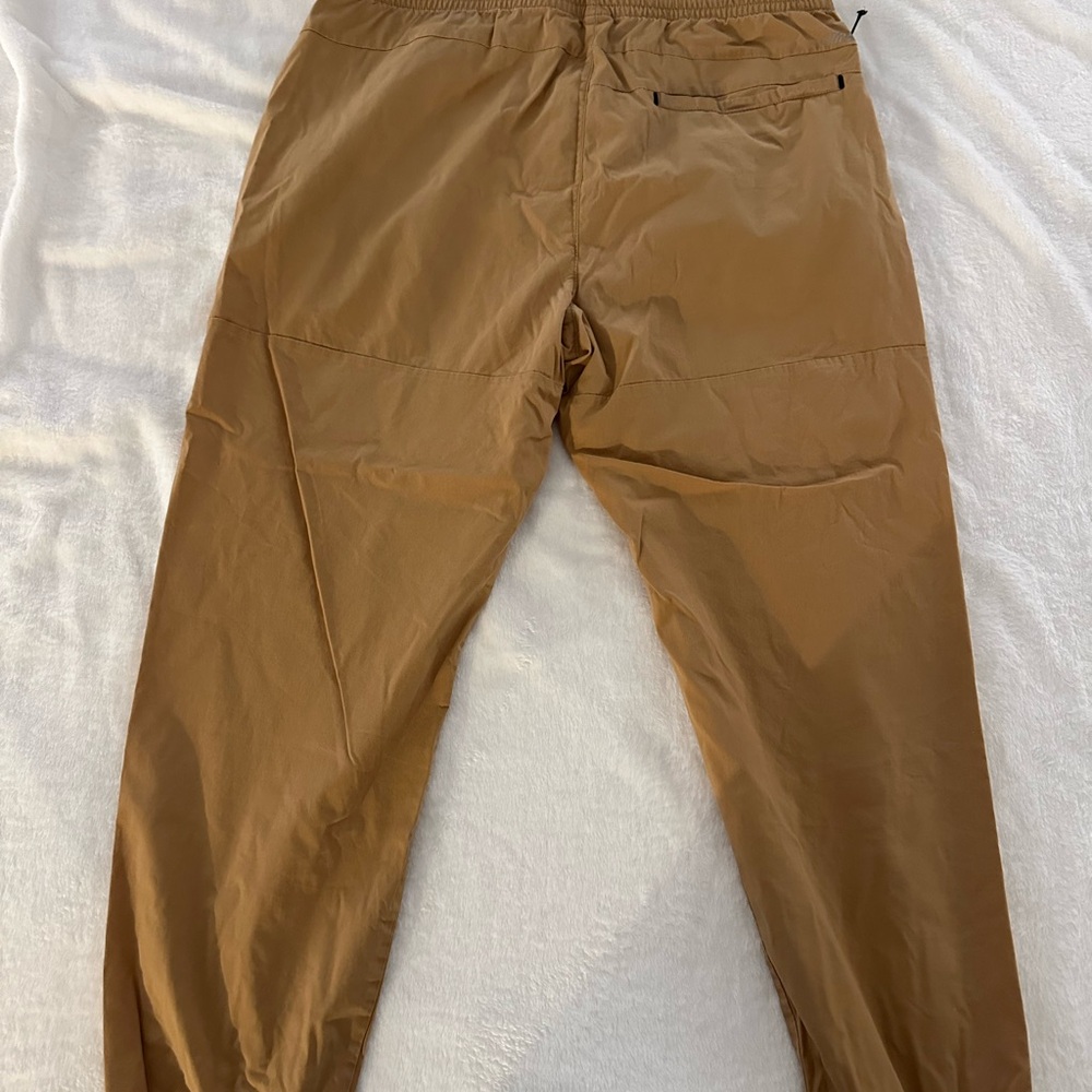 Men's AE Tan Jogger Pants - Picture 6 of 6